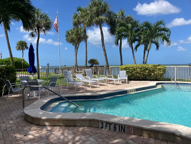 Photo - 4822 Ocean Blvd Unit APt 3D