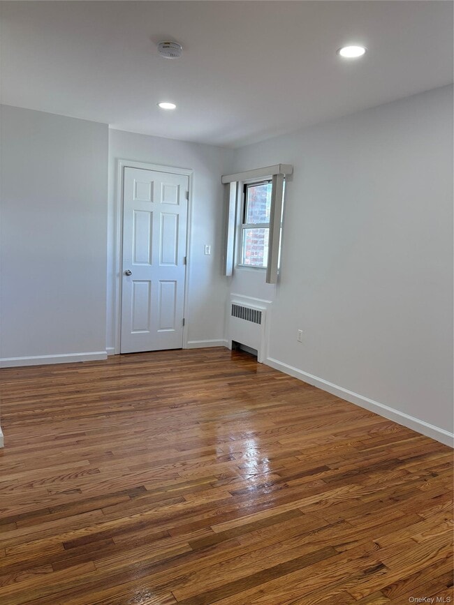 Photo - 2262 Leighton Rd