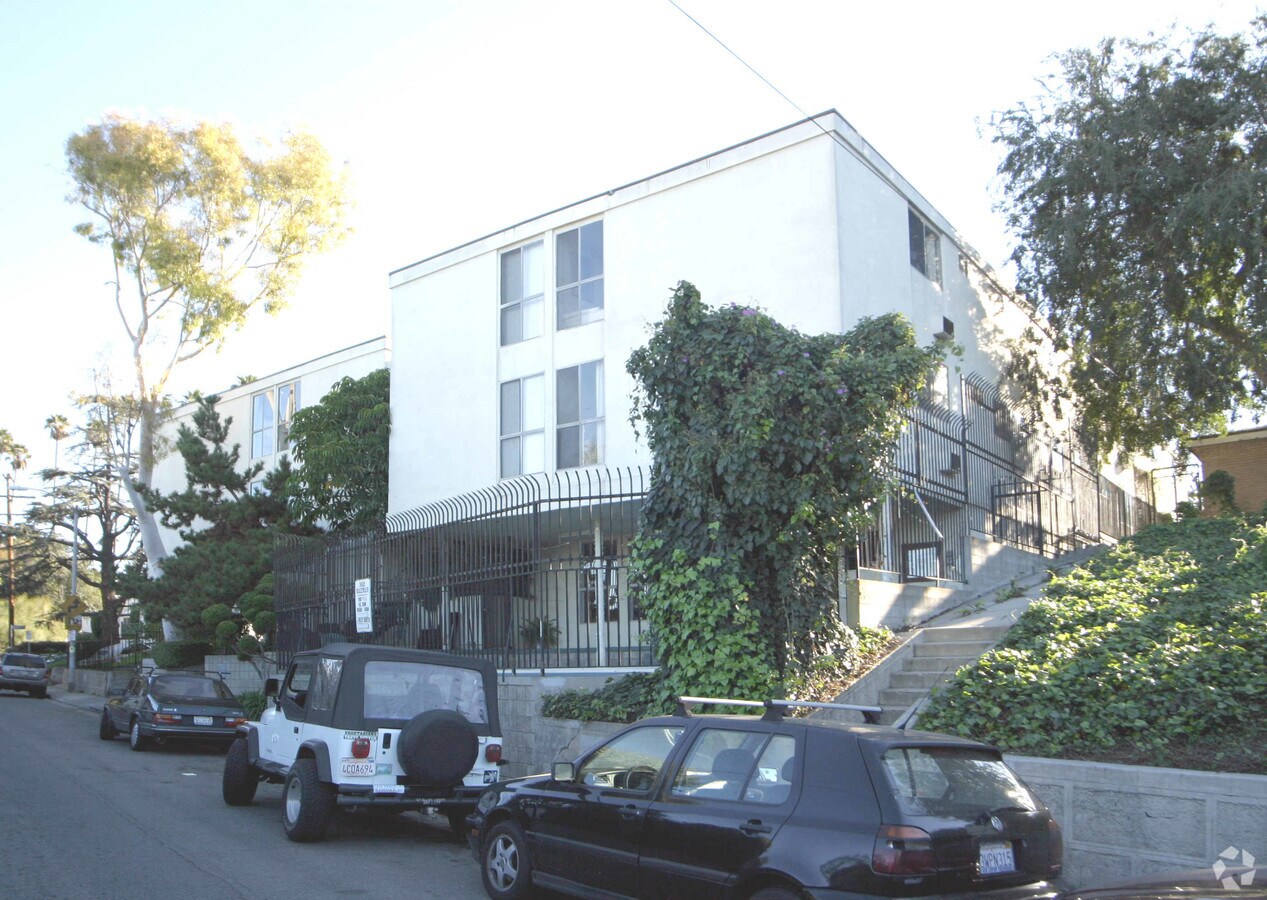 Photo - 952 Maltman Ave