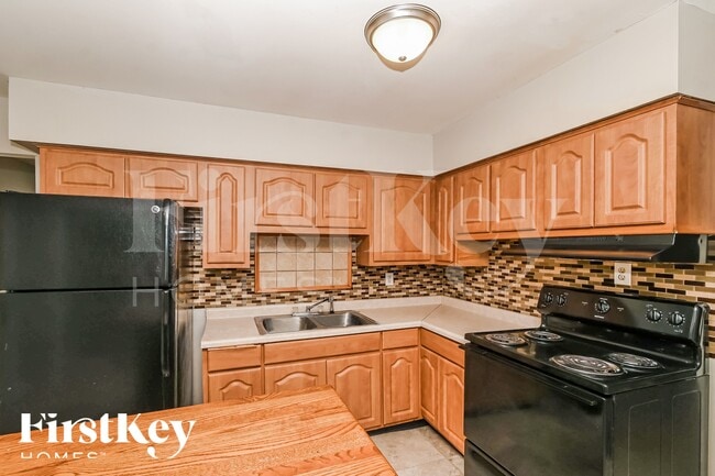 Photo - 2531 Boulevard Pl