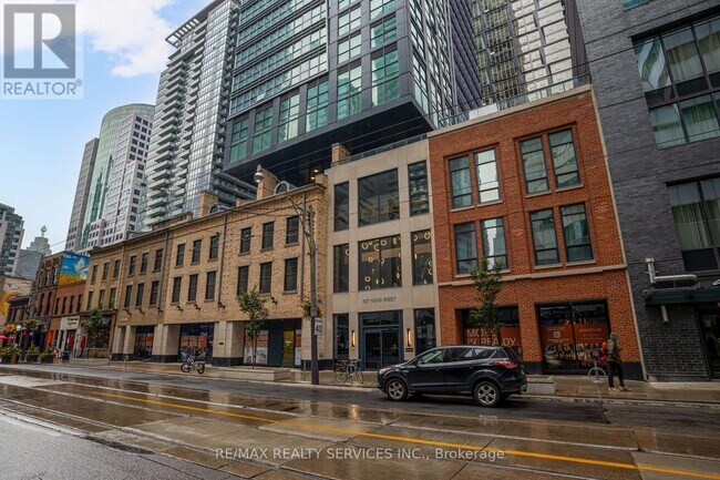 Photo - 327 King St W Unit 4106