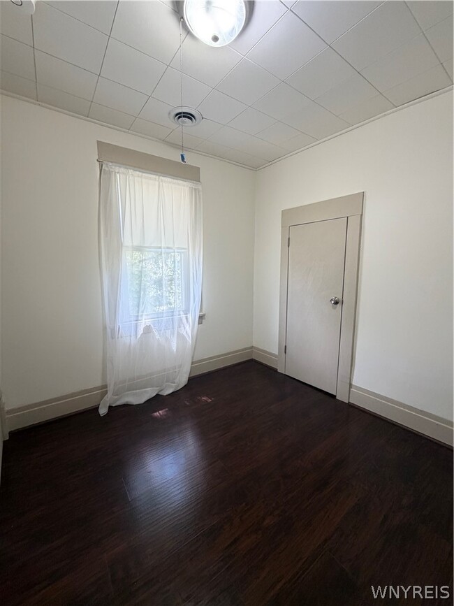 Photo - 80 Meadow Pl