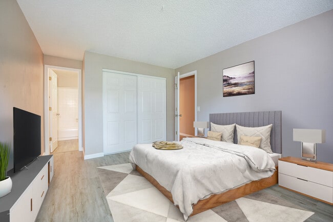 Master bedroom 12 x 15 (virtually staged) - 6505 Kalua Rd Unidad 202