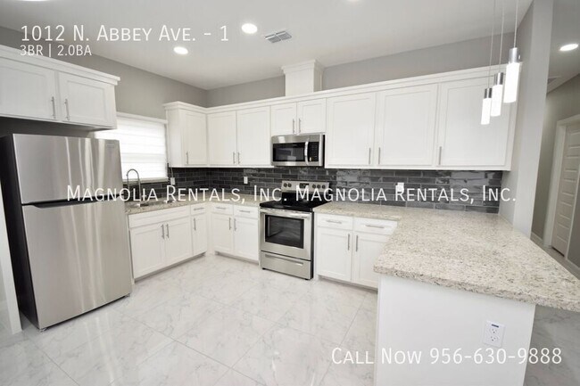 Photo - 1012 N Abbey Ave Unidad 1