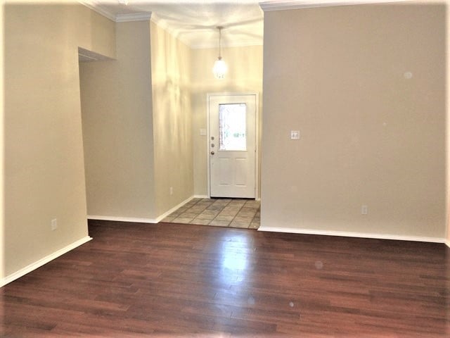 Photo - 818 La Sierra Ct