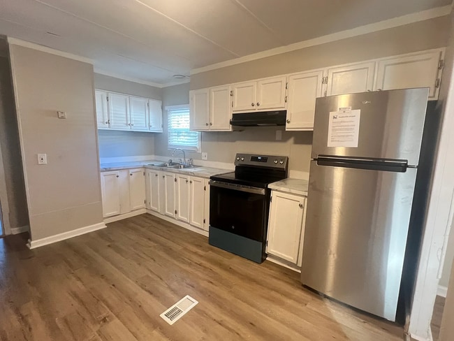 Photo - 413 W Limestone Rd Unit D