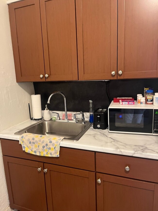 Photo - 412 N Linn St Unit 412-02