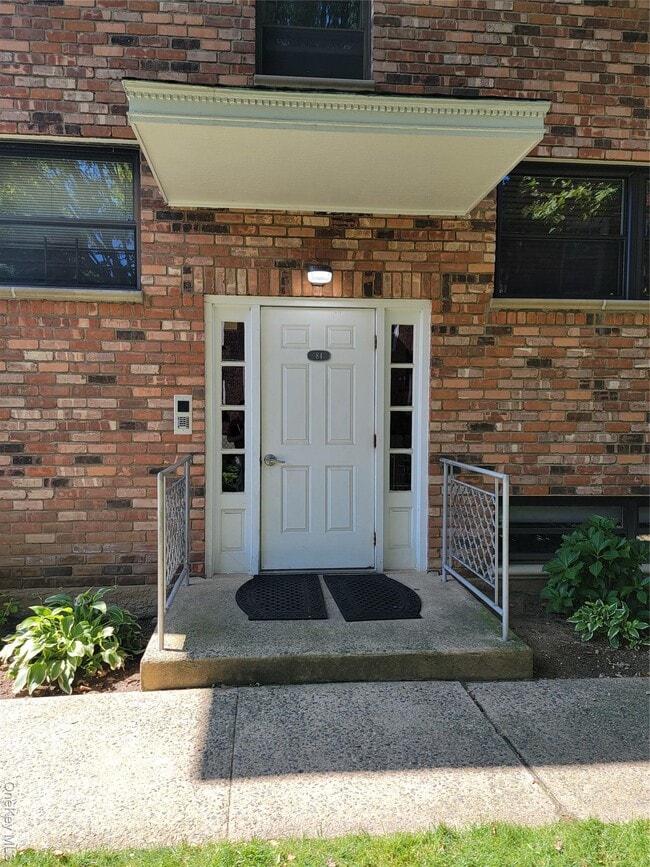 Building Photo - 84 Lincoln Ave Unit C5 Rental