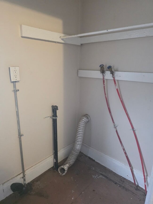 Photo - 1221 Ford St Unit 2