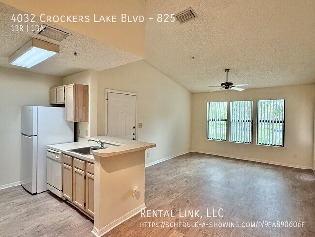 Photo - 4032 Crockers Lake Blvd Unidad 825