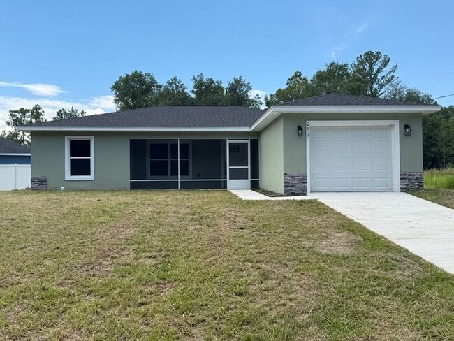 Building Photo - 217 Oak Ln Rd