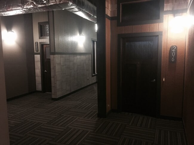 131 N Santa Fe Ave