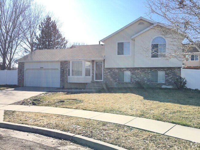 Building Photo - 3 Bedroom Taylorsville Home