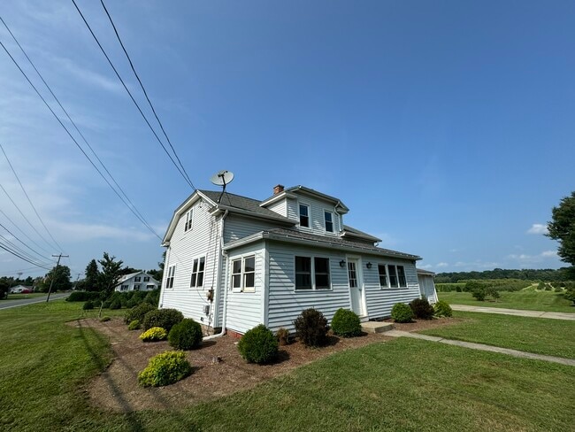 38 East St