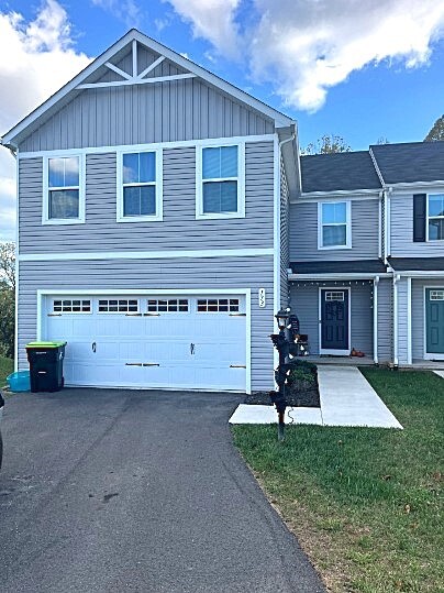 Building Photo - 173 Thicket Dr