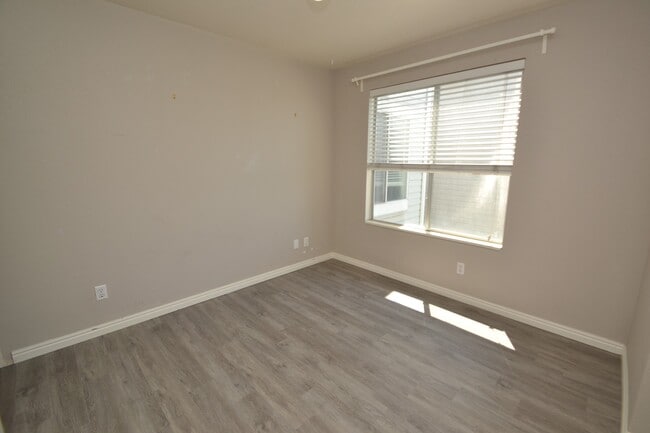 Photo - 2 Bedroom 2 Bath Condo on 9th East!!!