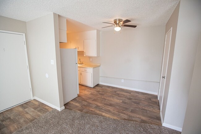 Photo - Ventura Gardens Apartments