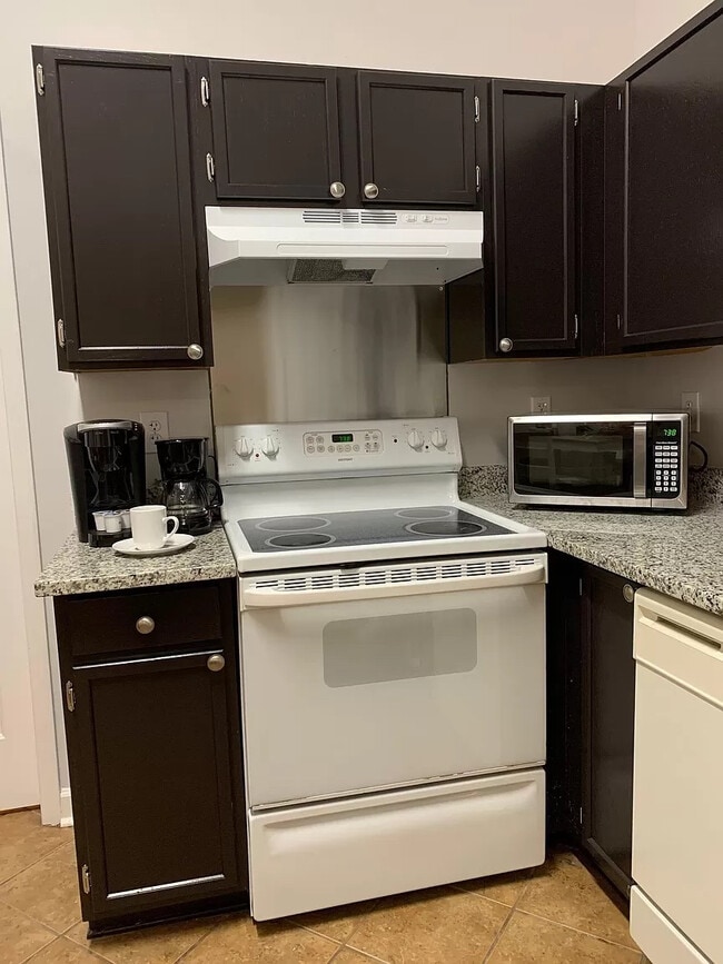 Photo - Room in House on Tom Hunter Rd