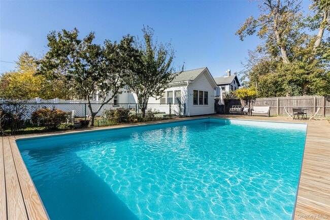 Building Photo - 312 5th Ave