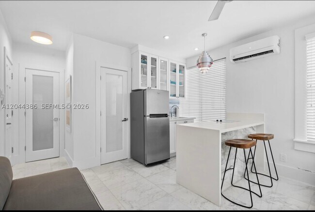 Photo - 739 2nd St Unit 6