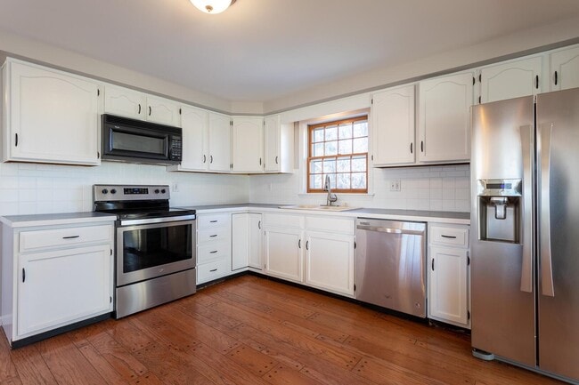 Photo - 4 Pheasant Ct