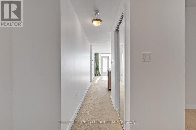 Photo - 10 Navy Wharf Ct Unit 2910