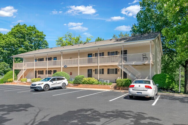 Signal Hill Apartments and Townhomes