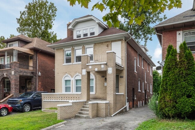 Photo - 3010 Cortland St