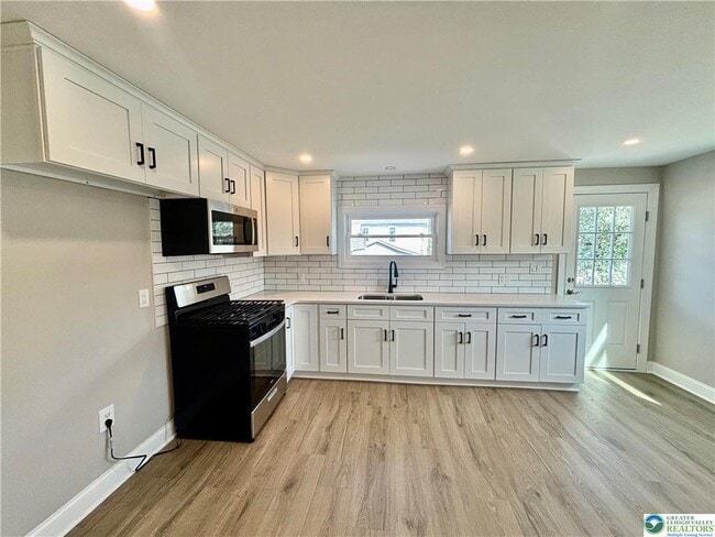 Photo - 520 Pulaski St