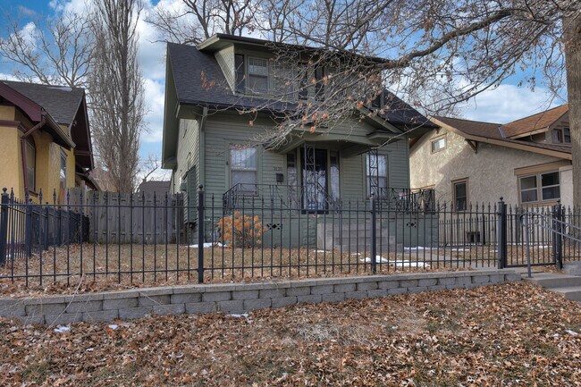 Photo - 3120 Fontenelle Blvd