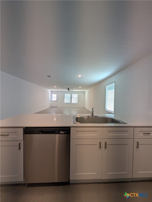 Photo - 2207 Allison Crk