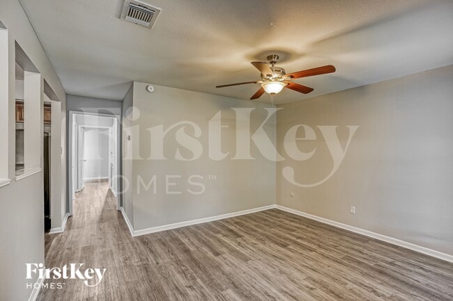 Photo - 18742 Glen Briar Ln
