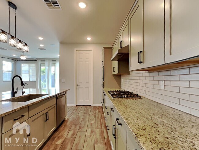 Photo - 15093 W Latham St