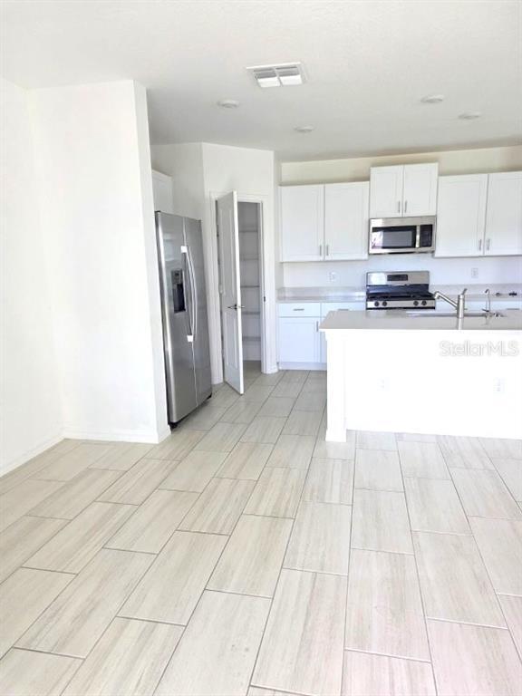 Photo - 2554 Leonia Ln