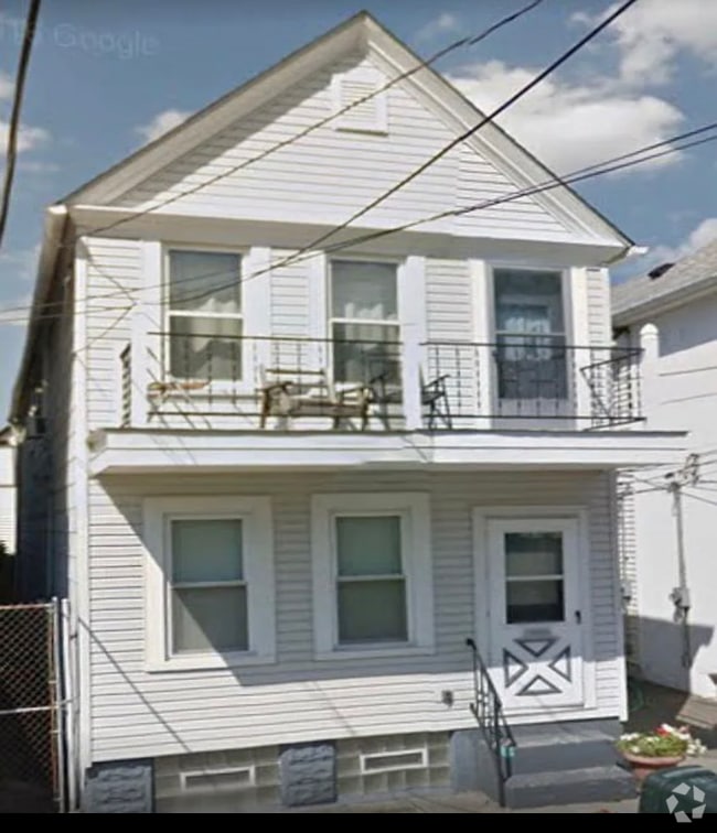 Building Photo - 1926 E 123rd St Rental