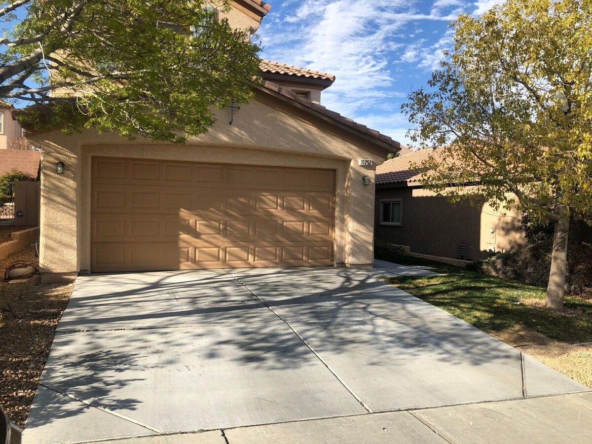 Photo - 11252 Sandrone Ave