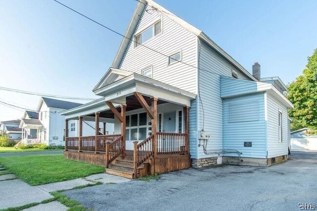 Photo - 813 Franklin St