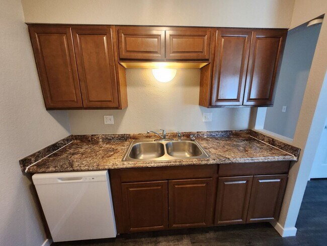 Photo - 4615 Picturesque Ct Unit 4