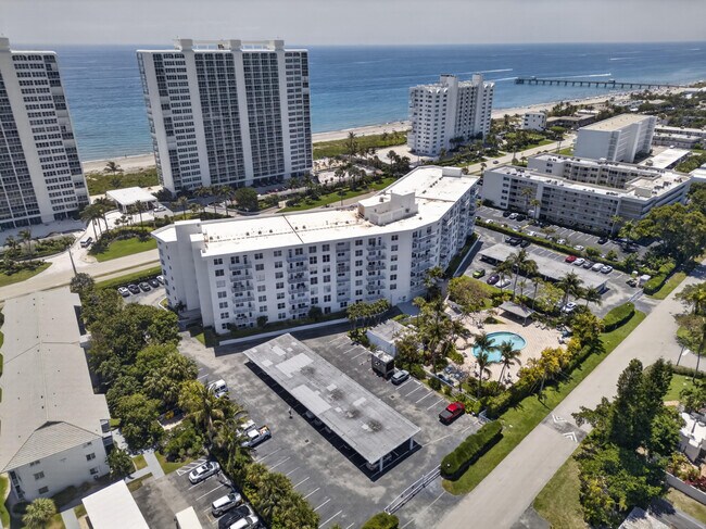 2851 S Ocean Blvd Unidad 1n