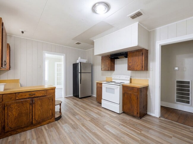 Photo - Shreveport - 3 Bed 1 Bath - Near LSU Med Ctr - Fresh Paint