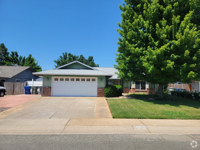 Building Photo - 1550 Sterling Dr Rental