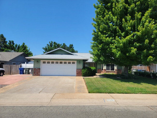 Building Photo - 1550 Sterling Dr Rental