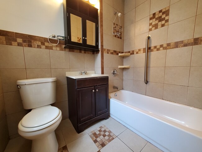 Photo - 68 Stegman St Unit 1