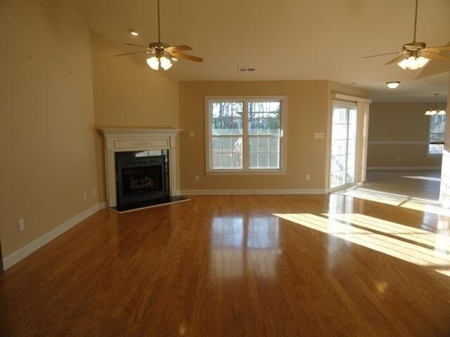 Photo - 215 Stagecoach Dr