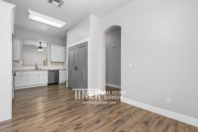 Photo - 1981 Amber Fields Way