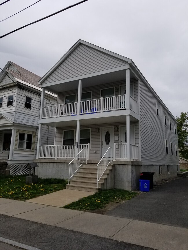 Photo - 553 Mercer St Unidad 1