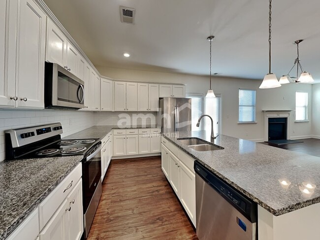 Photo - 1337 Weatherbrook Cir
