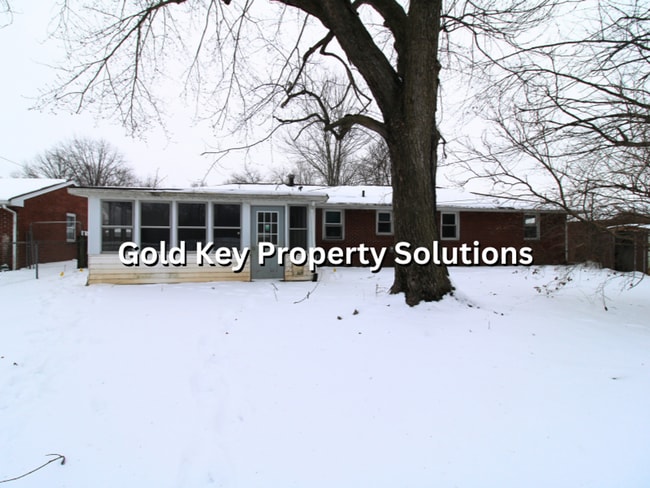 Photo - 3 Bedroom 1 Bath Brick Ranch Home w/ Fenced Backyard (SECTION 8 APPROVED)