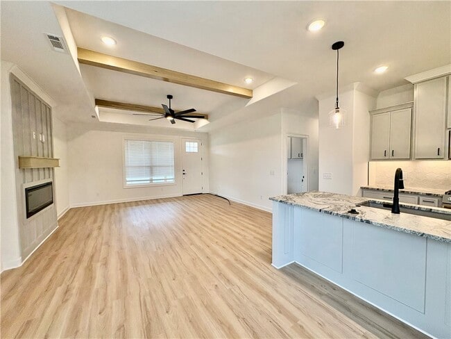 Photo - 1808 Bugg St
