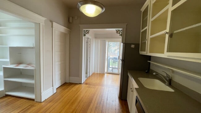Photo - Beautiful 3 bed/2 bath Near Downtown!